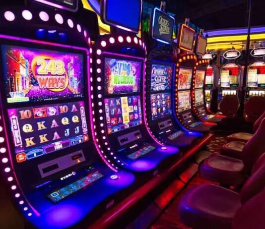 Tips for Playing Slot Machines Like a Pro